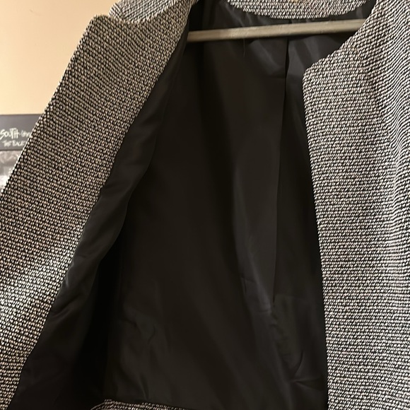 Nine West Textured Blazer with Tie sleeves - Picture 5 of 7